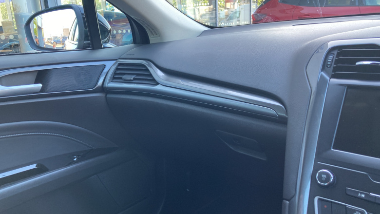 Ford Mondeo 2.0 EcoBlue Titanium Edition 5dr Diesel Hatchback